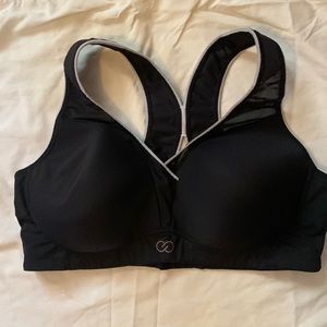 Women’s size 38D wireless sports bra.